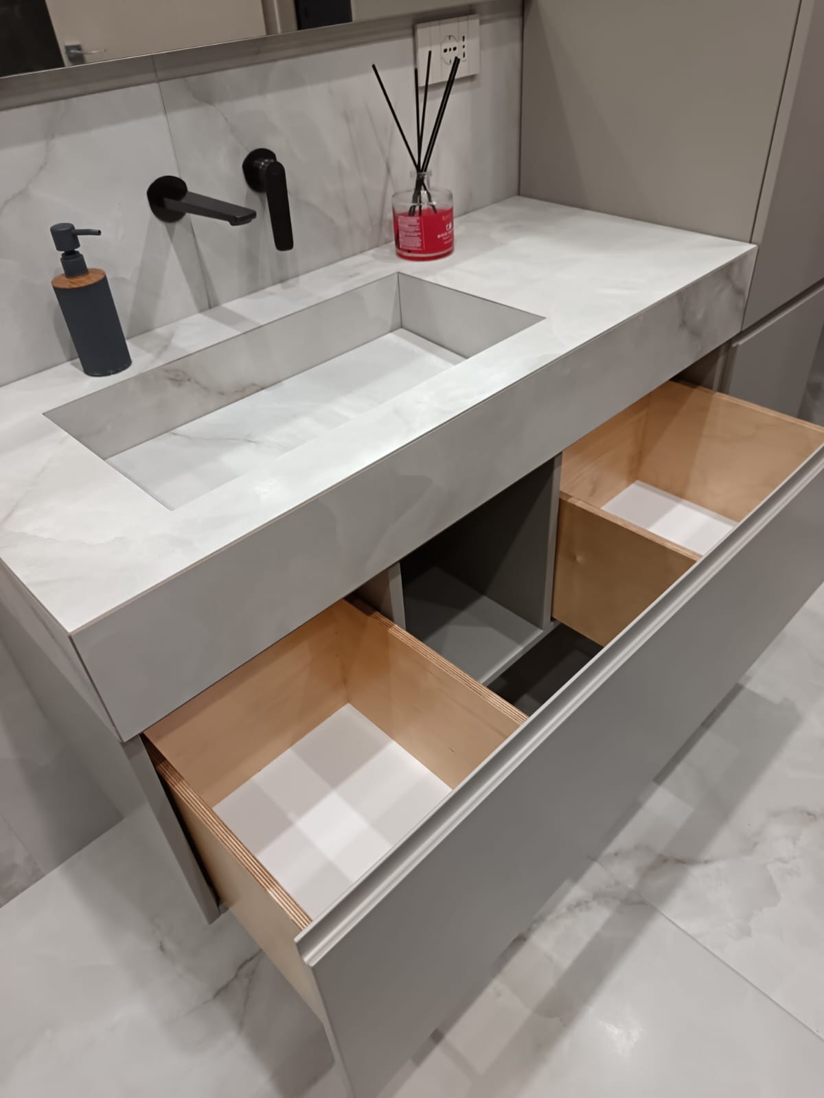 Arredamento artigianale - 68d6b0f0e75fa